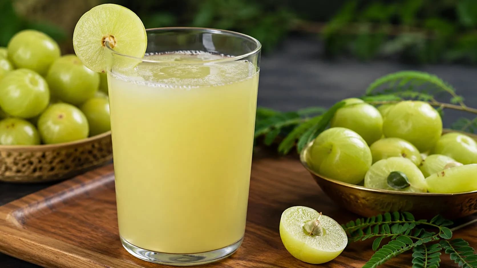 Refreshing Homemade Amla Juice Refreshing Homemade Amla Juice